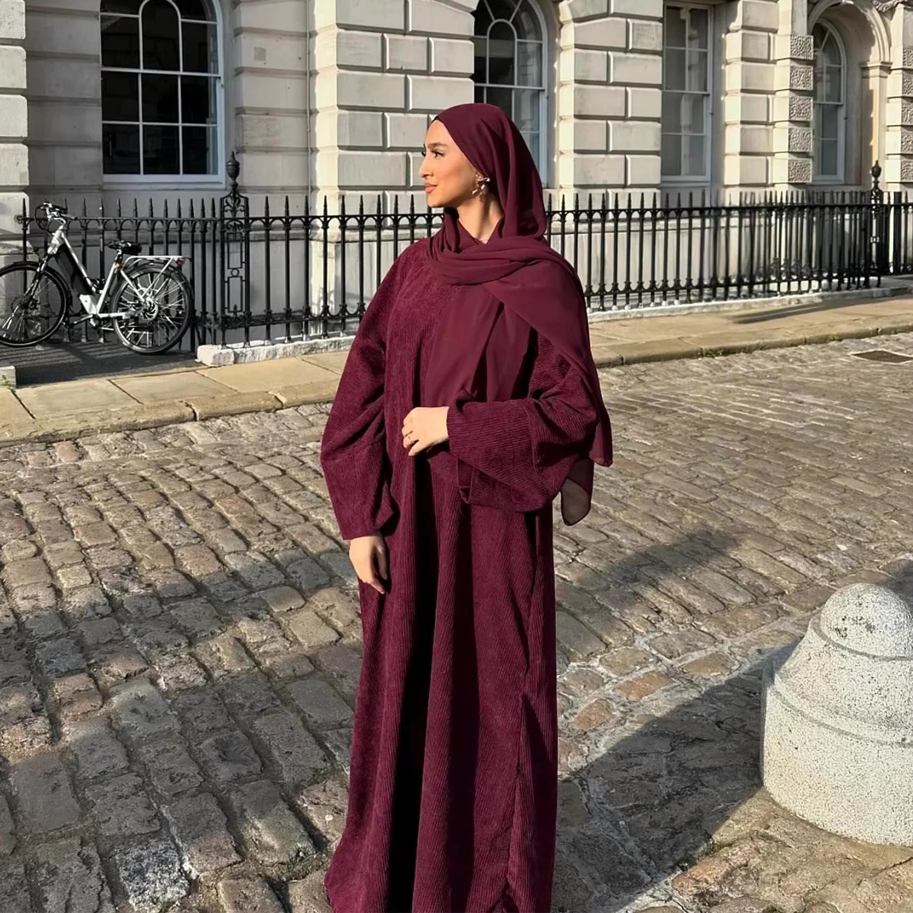 Muslimische Abaya Lang Winter Cord, Klassisches Design, Damen Muslim Kleid, Bescheidene Kleidung, 8 Farben, Einheitsgröße